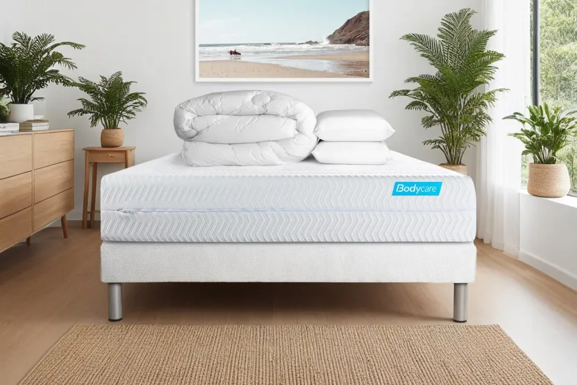 Pack lit complet 140x190 cm - Matelas + Sommier Blanc (en kit) + 2 oreillers + Couette - Biocare